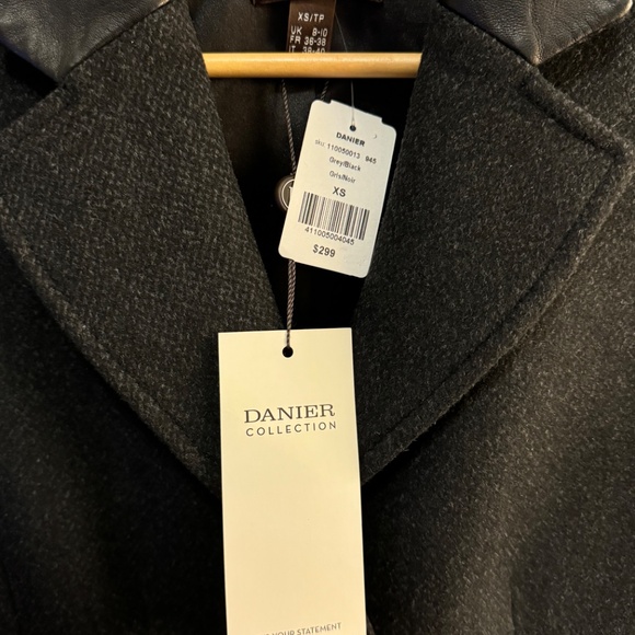 Blazer - Picture 4 of 7